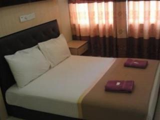 New Wave Vines Hotel Seri Kembangan Esterno foto